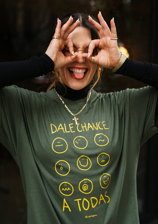 dale chance a todas | tshirt | olivo